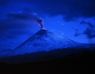 EU finances volcano monitoring systems